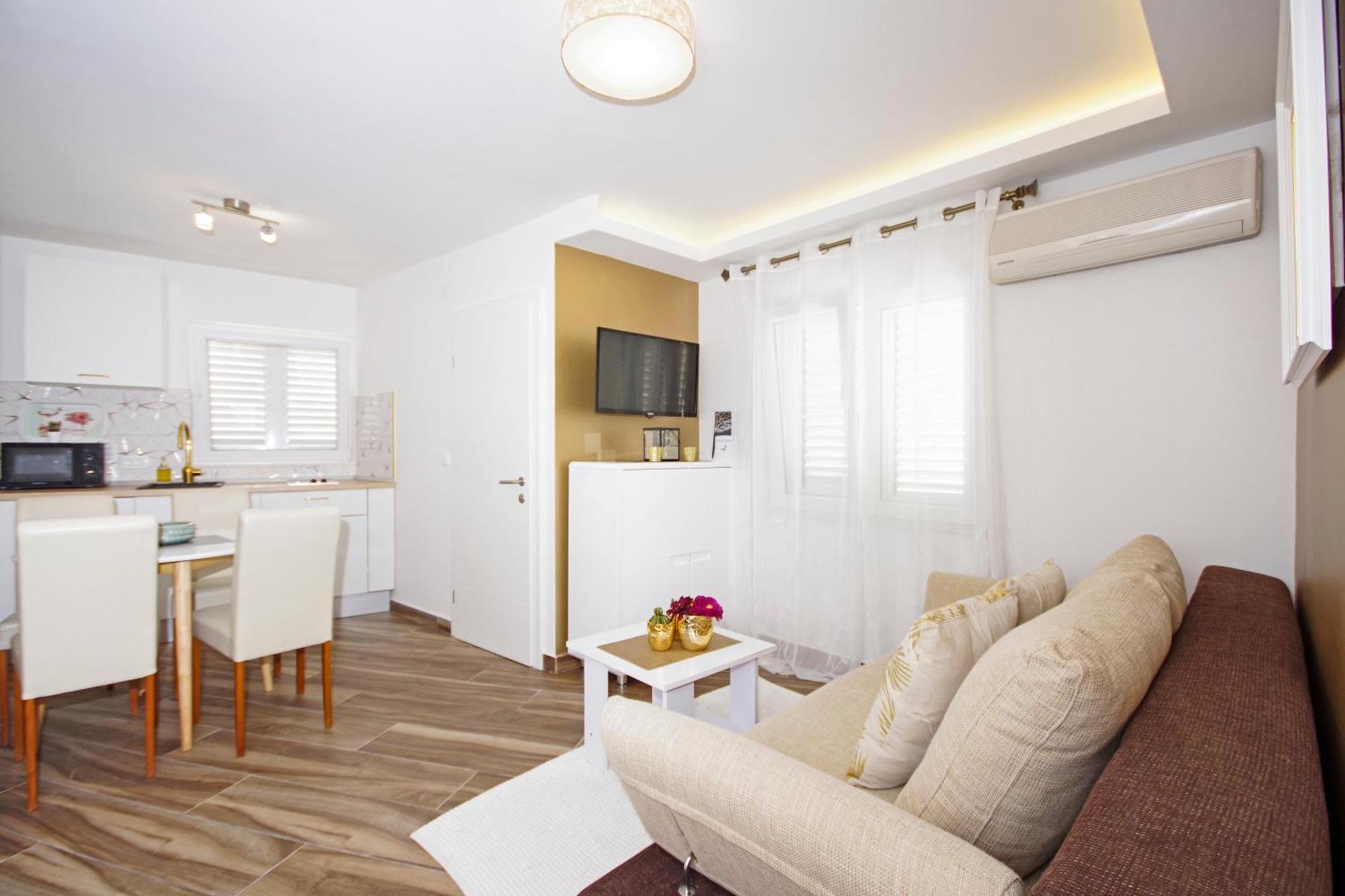 Apartments Roma Baska Voda Bagian luar foto