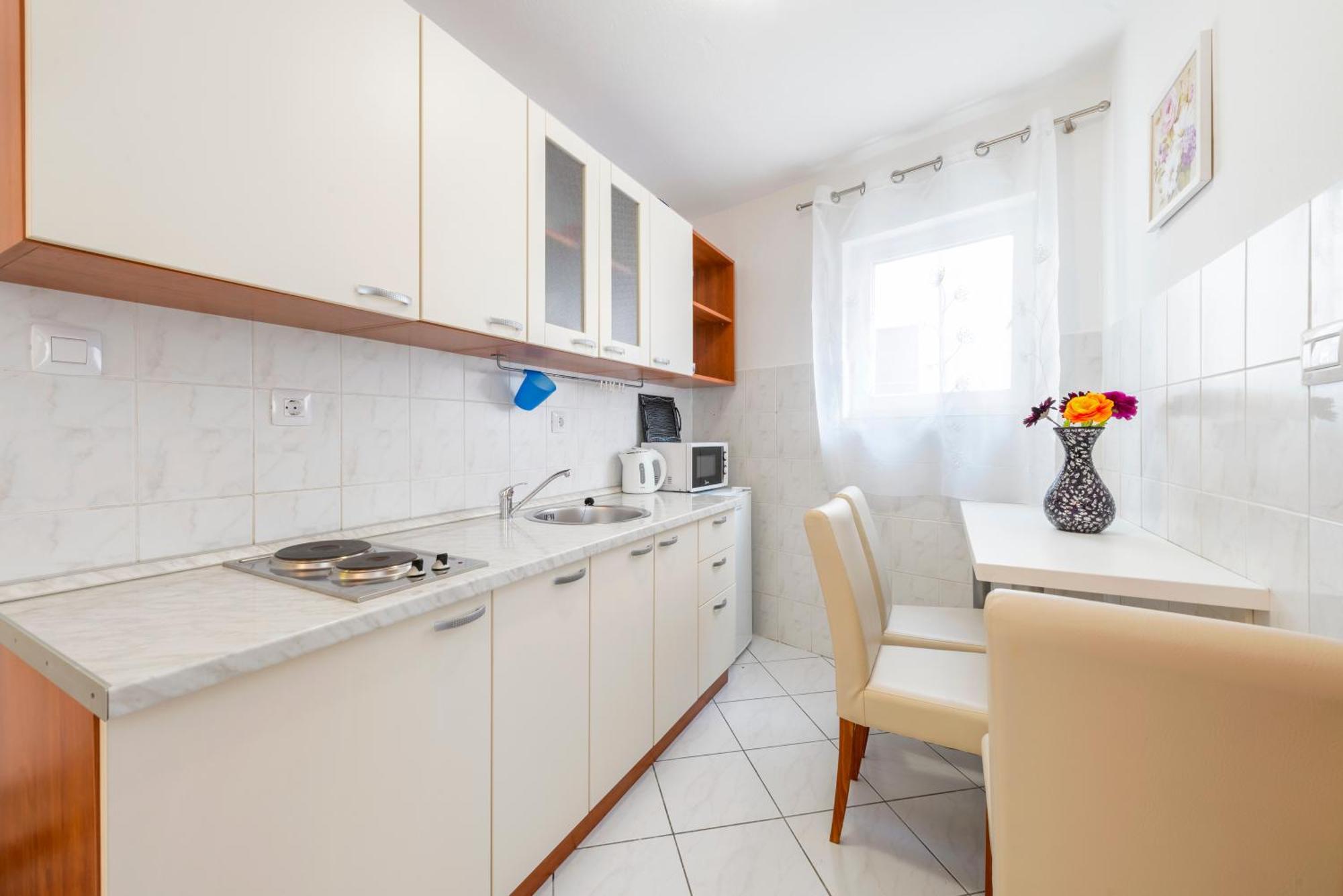 Apartments Roma Baska Voda Bagian luar foto